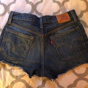 Levi’s Women’s High-Waisted Denim Shorts Size 28